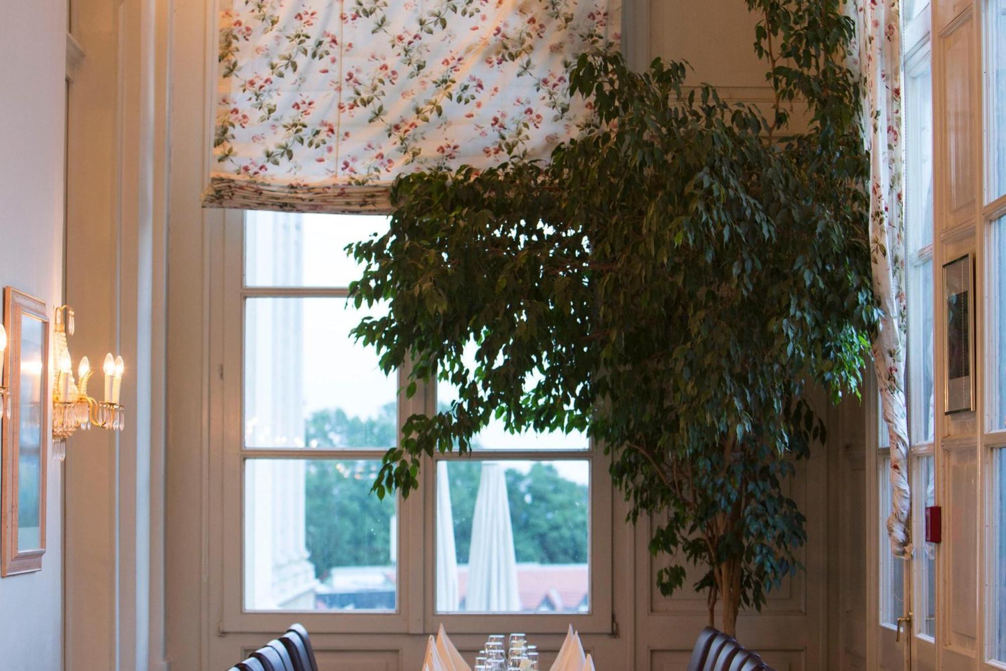 Hotel Austria Trend Schloss Wilhelminenberg Wien